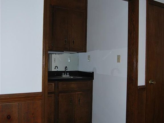 5th image of 322 S 61st Ave