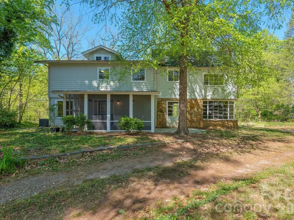 112 Candler School Rd, Candler, NC 28715