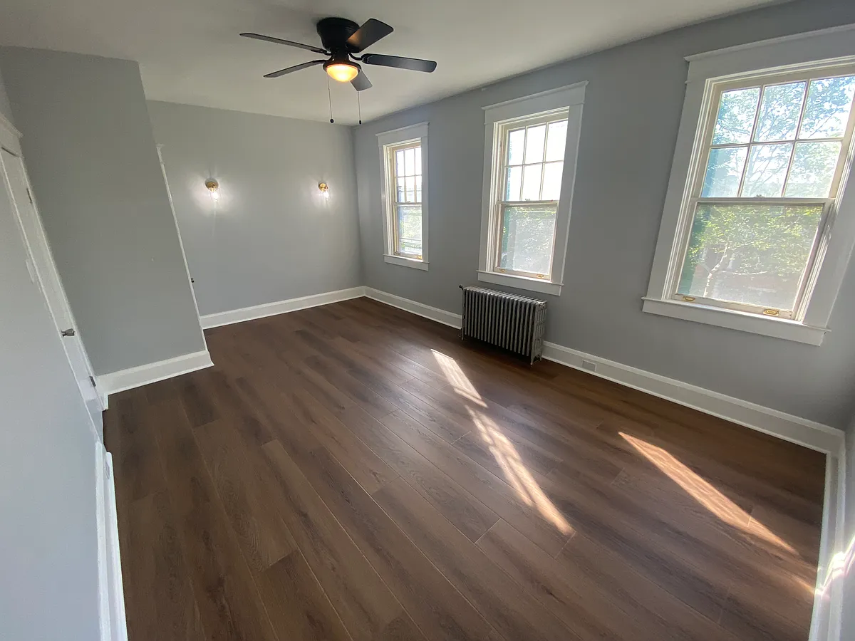 Large living/dining room combo - 1334 W 41st St #2