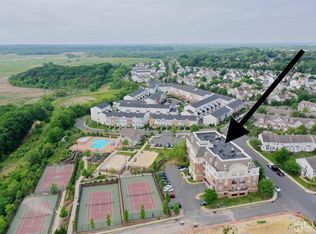6304 Fernandez Ct #611, Parlin, NJ 08859