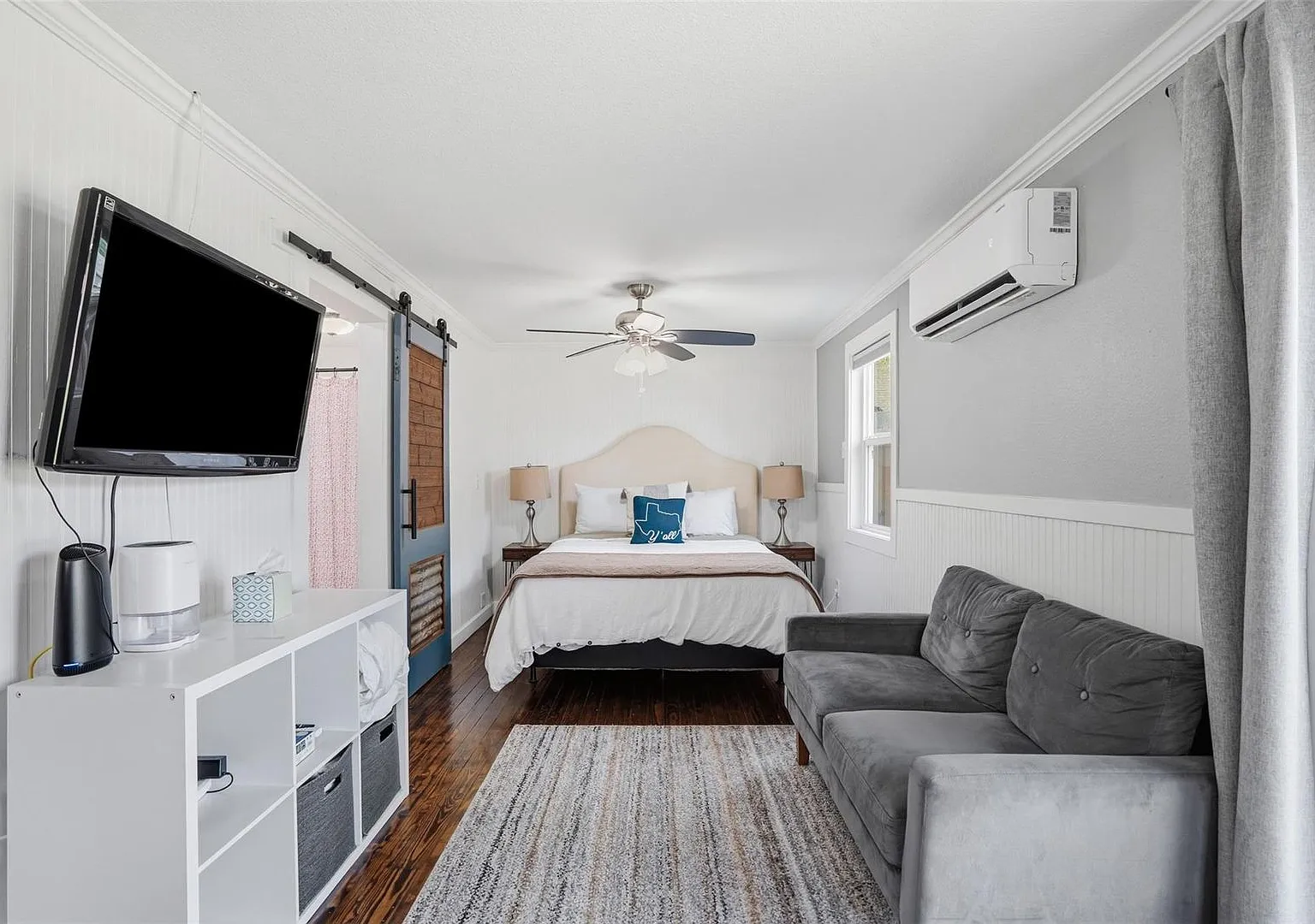 Charming Arlington Heights Living with Designer Style & Everyday Convenience — Photo 4