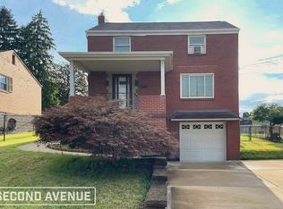 1254 Edgewood Dr, Homestead, PA