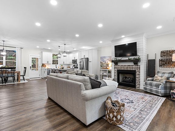 6th image of this home