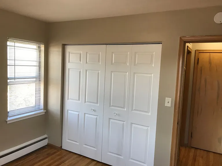 1573 Hartford Ave — Photo 27