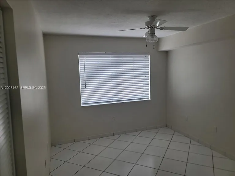 2600 Collins Ave #401 — Photo 5