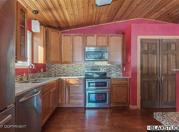 2nd image of 3043 Maule Ln
