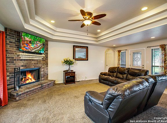5th image of 124 Tipperary Ln