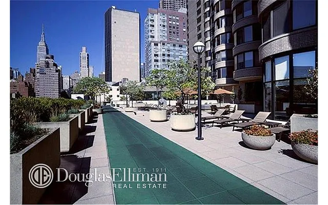 Rented by Douglas Elliman | media 26