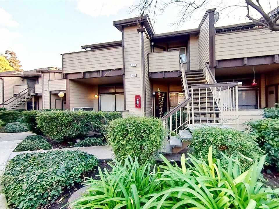 1st image of 611 Majestic Way