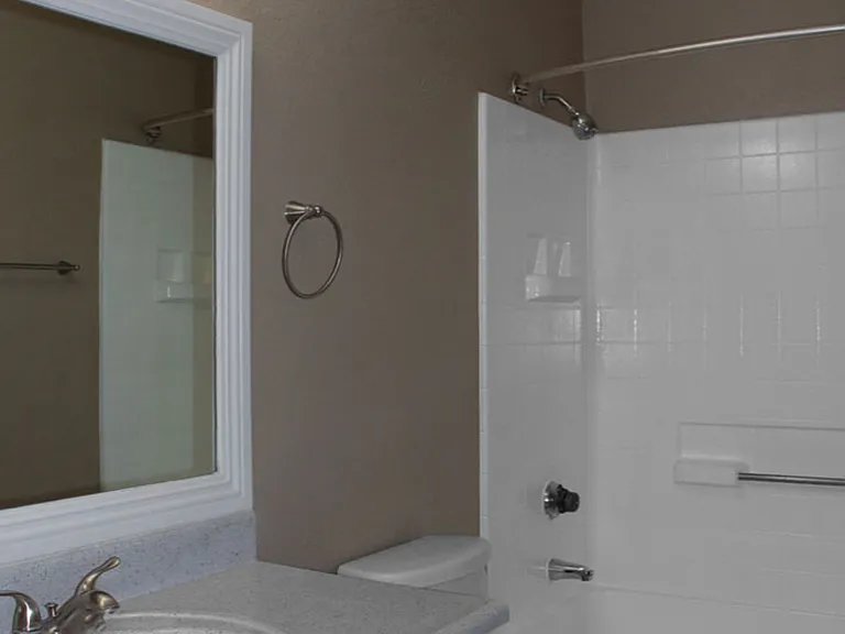 Mandalay Bay Apartments — Photo 23