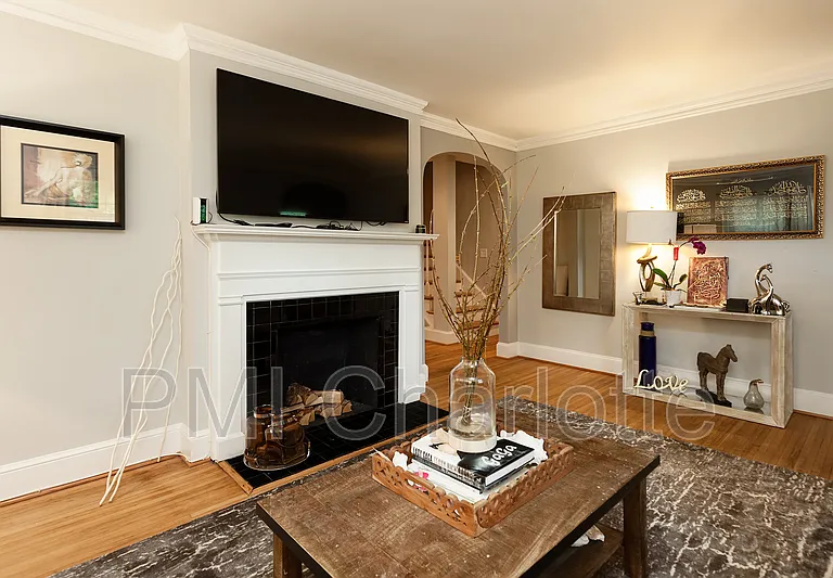 1829 Merriman Ave — Photo 4
