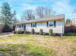 33 Blair Rd, Fredericksburg, VA 22405