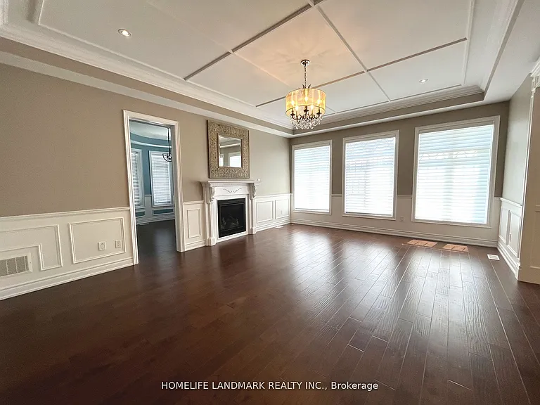 39 Larkin Ave — Photo 9