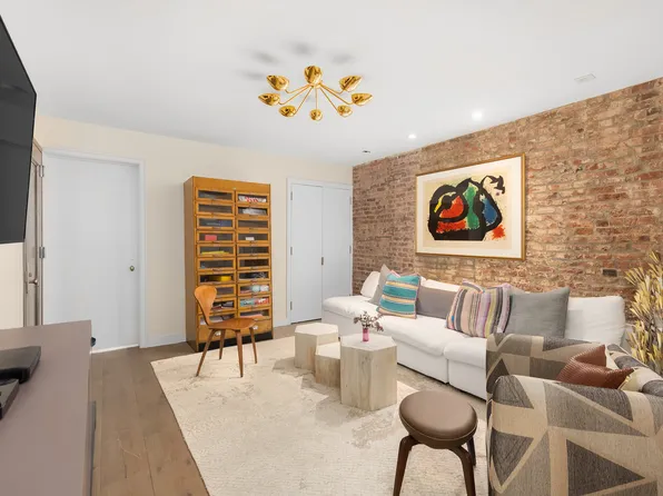 308 East 30th Street image 13 of 21