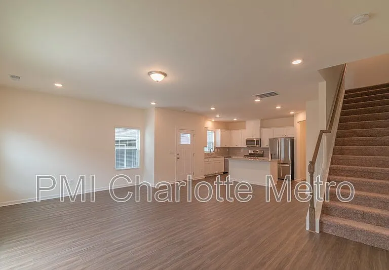 7139 Bentz St — Photo 8
