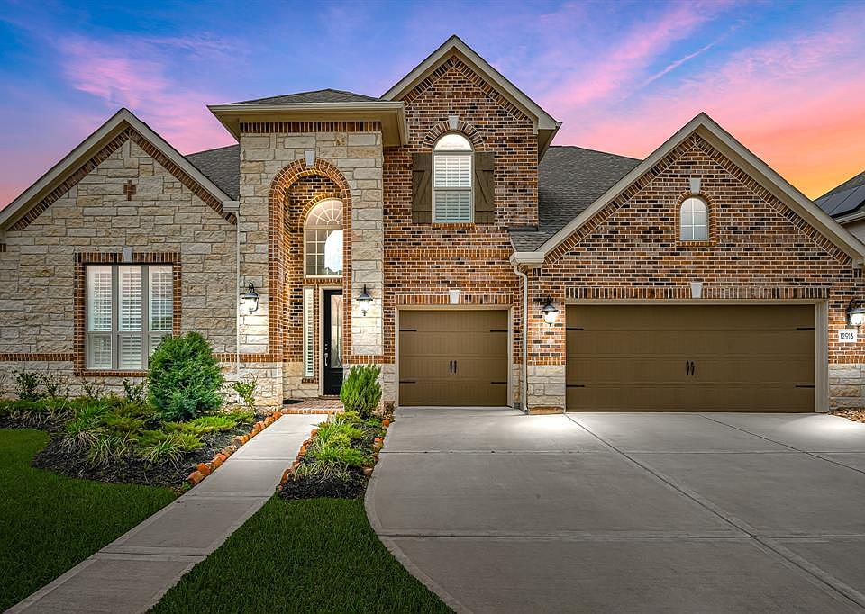 1st image of 12018 Kingsmuir Ln