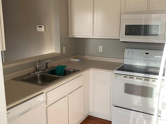 2nd image of 110 Red Bud Ct #110