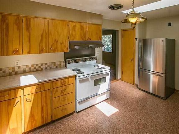 5th image of 5925 E 17th Ave