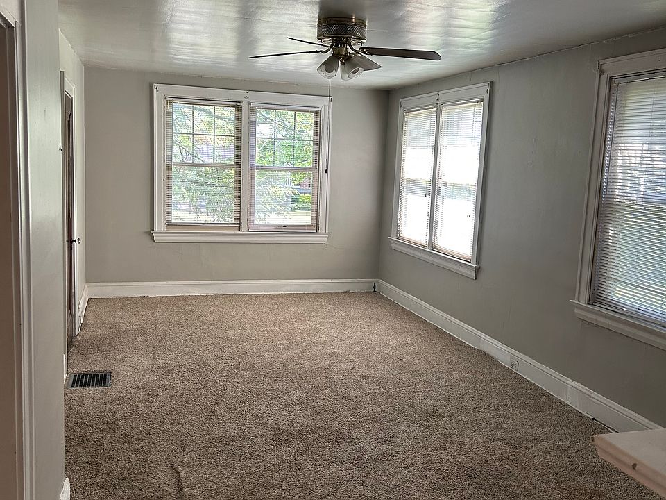 1st image of 16 Lynwood Ave APT 1