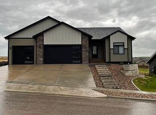 4633 Coal Bank Dr, Rapid City, SD 57701