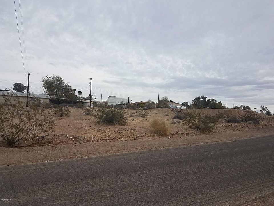 1st image of 4651 E Beach Dr