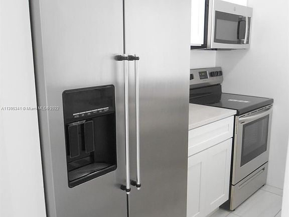 4th image of 1225 NE 124th St APT 23A
