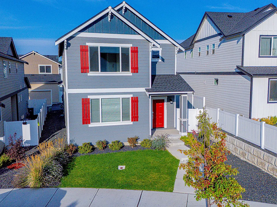 24331 E Harrier Loop