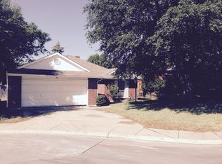709 Ashbrook Dr, Desoto, TX 75115