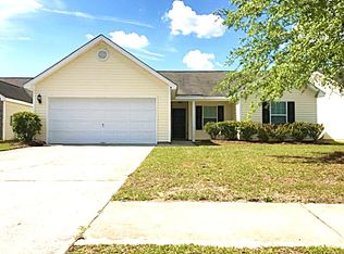 7 Willow Lakes Dr, Savannah, GA 31419