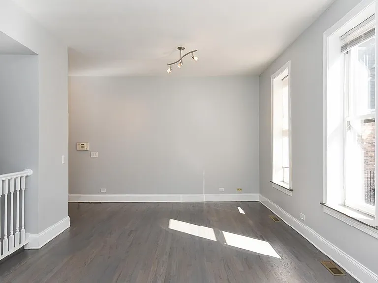 1713 W Julian St #1R — Photo 3