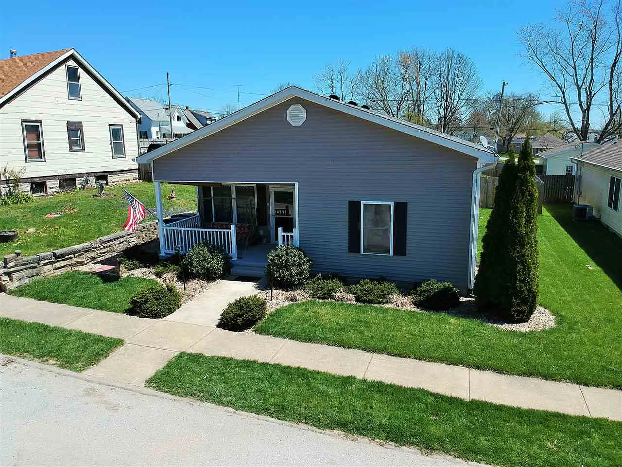 1816 G St photo 1