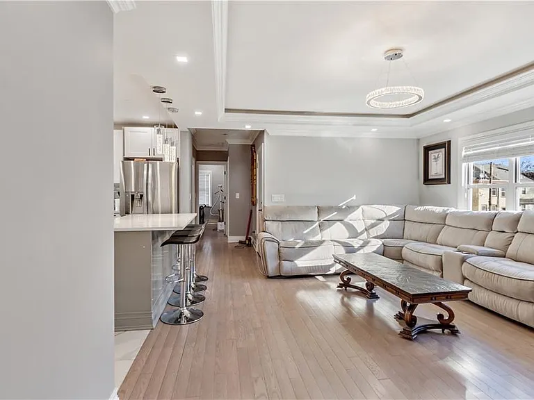 61 Sherwood Ave #1 — Photo 4
