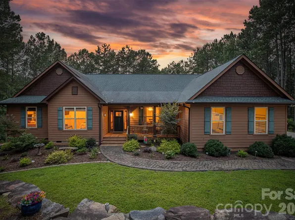 2079 Dockside Pl, Connelly Springs, NC 28612