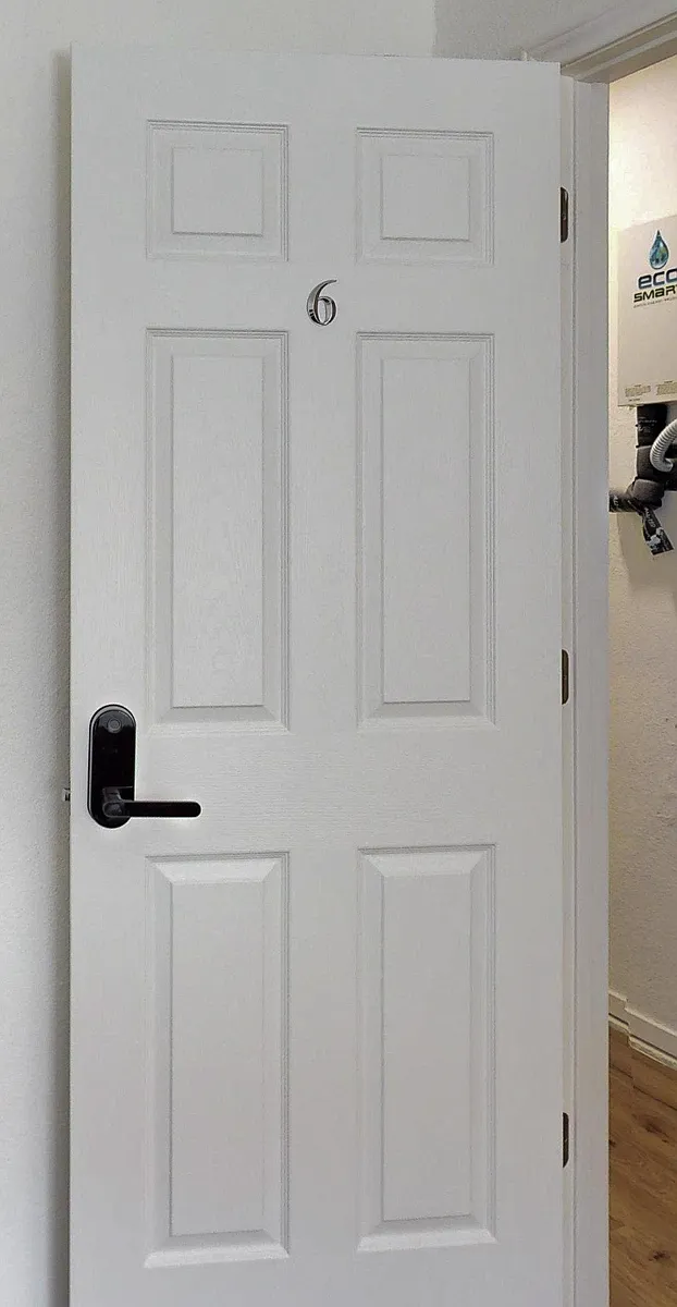 Door 6 - Oak Valley Dr