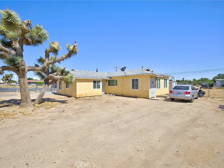 15990 Yucca St #B — Photo 1