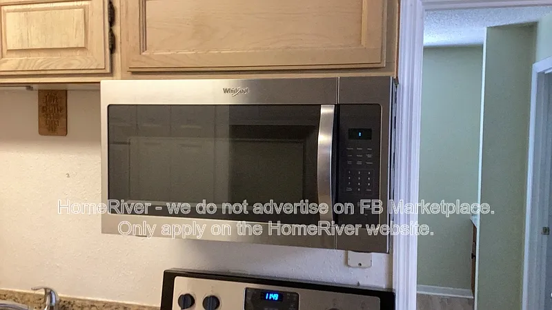 2 bed, 2.0 bath, 839 sqft, $1,595 — Photo 4