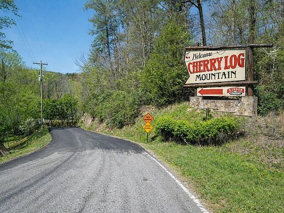 5th image of 94 Cherry Lake Ct #60