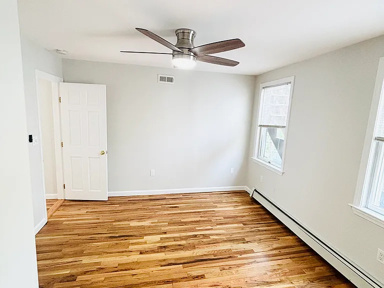 2 Monument Ct #1 — Photo 8