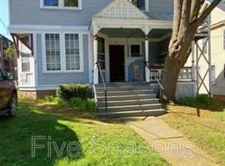 341 Pearl St APT 3, Burlington, VT 05401