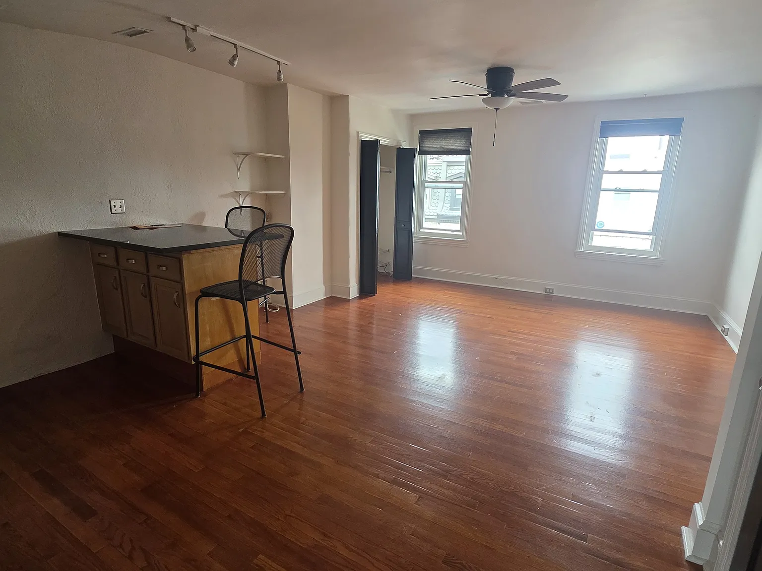 Studio, 400 sqft, $1,195 — Photo 4