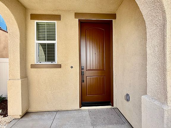 2nd image of 16055 Montenegro Ln