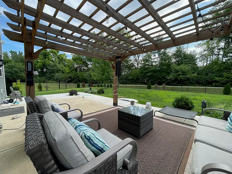 4464 Averly Park Cir — Photo 24