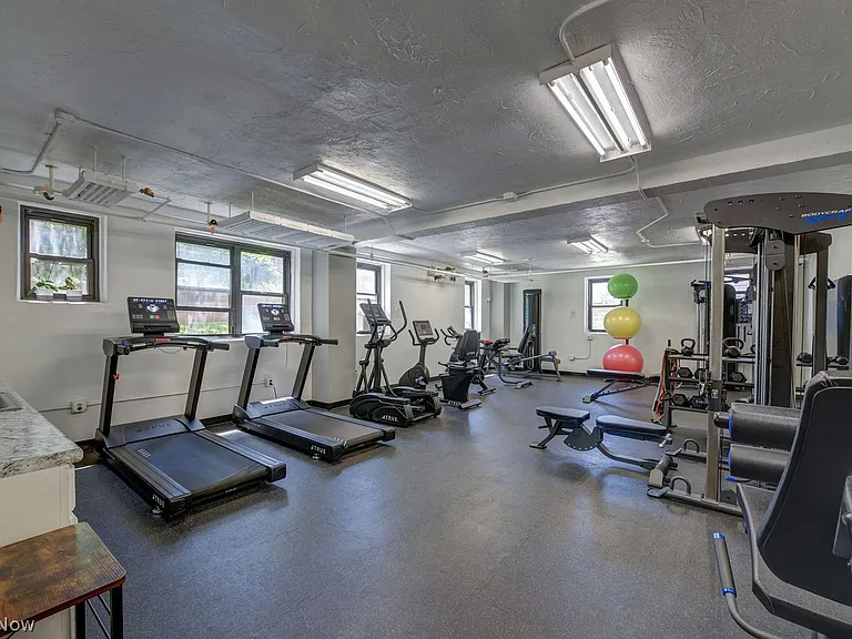 11720 Edgewater Dr #310 — Photo 24