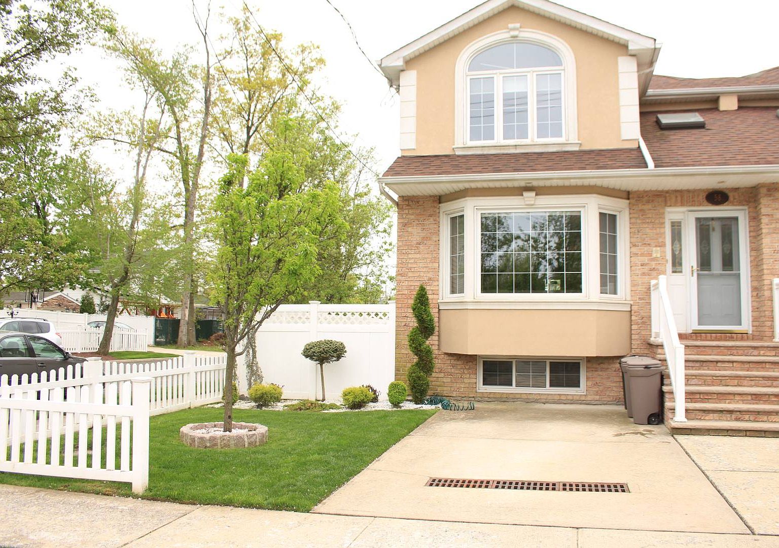 58 Ave, Staten Island, NY 10312 Zillow