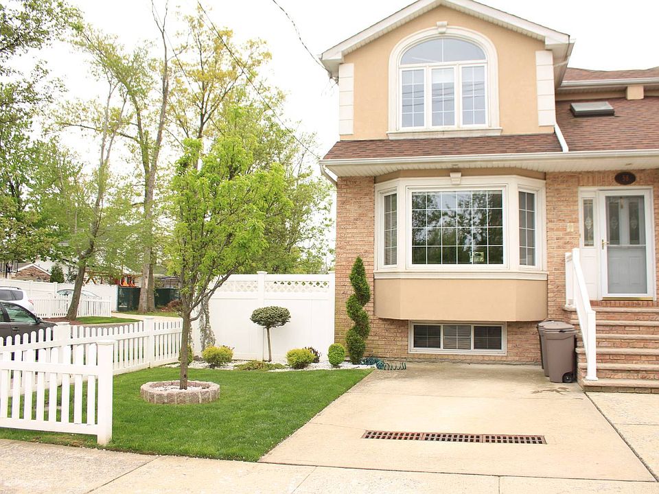 1st image of 58 Jeannette Ave