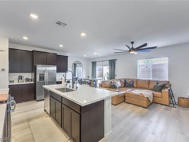 7025 Wales Coast St — Photo 6