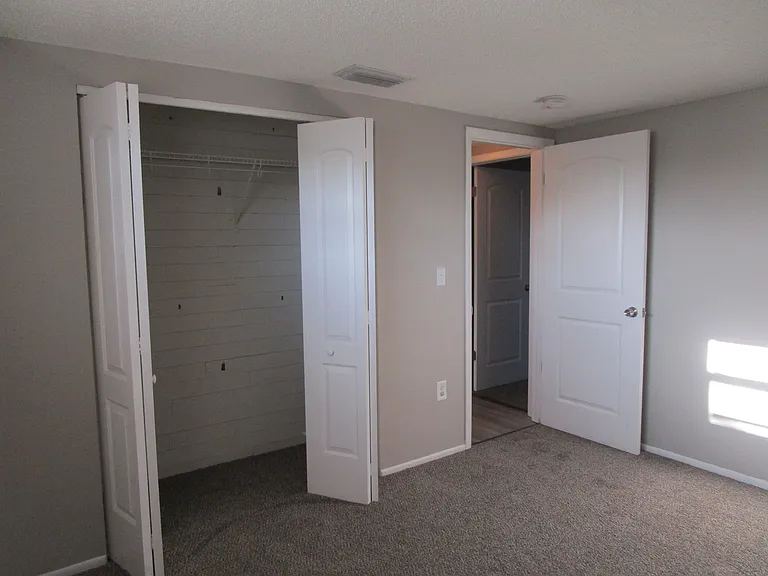 11611 Constance Dr — Photo 17