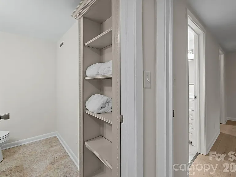 2503 Roswell Ave #207 — Photo 10