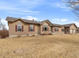 606 Appel St, Springfield, MN 56087