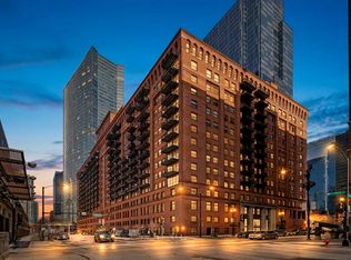 165 N Canal St APT 518, Chicago, IL 60606